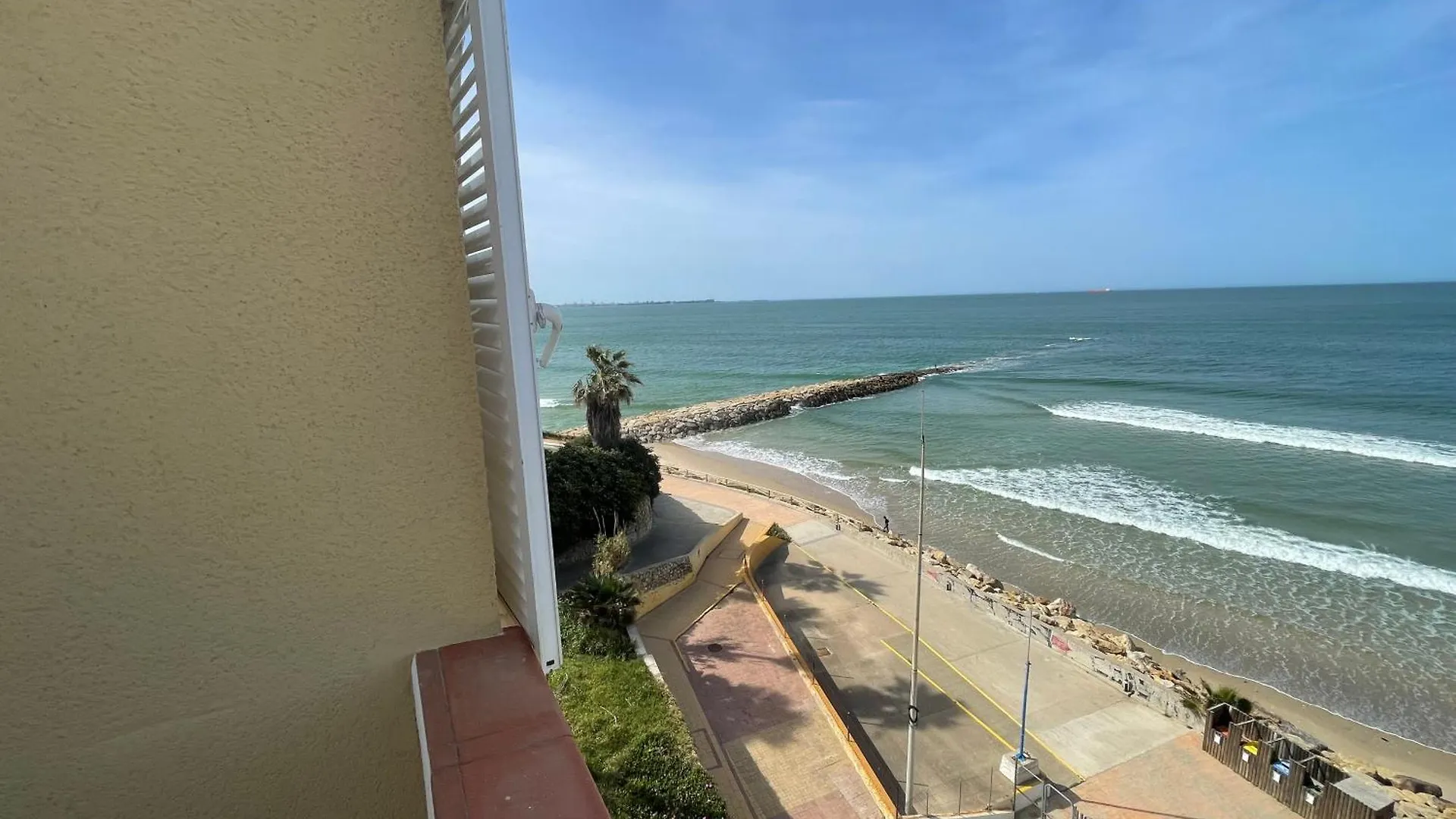 Primera Linea Playa El Manantial 엘푸에르토데산타마리아 스페인