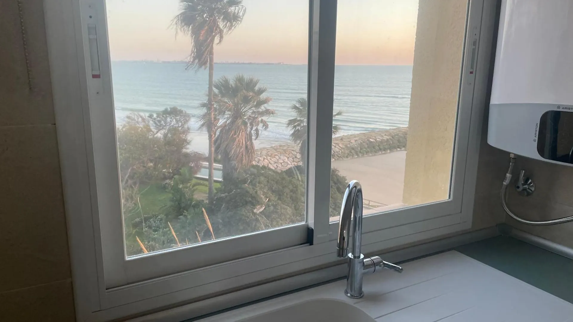 Apartamento Primera Linea Playa El Manantial El Puerto de Santa María